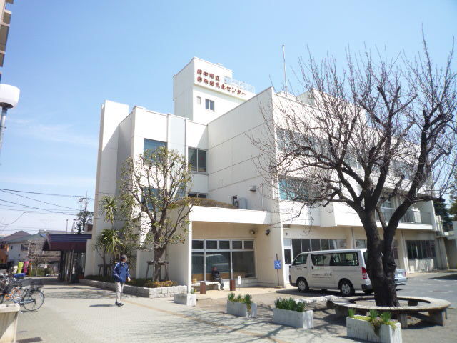 東京都府中市若松町１丁目 図書館