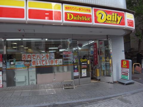 ウェリス高輪 コンビニ