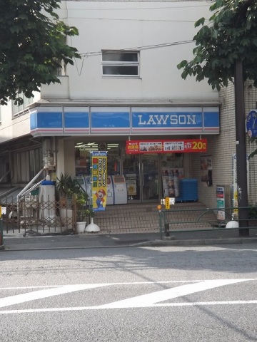 フォーレストヒルズ コンビニ