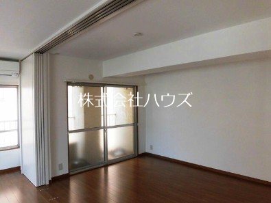 紀州ビル ベッドルーム