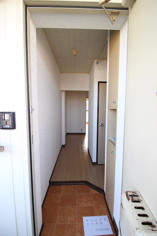 田中ハイツF棟 玄関