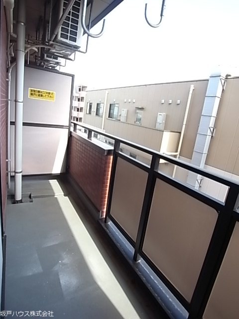三上ビル ベランダ