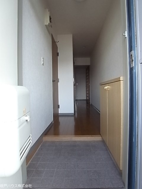 三上ビル 玄関