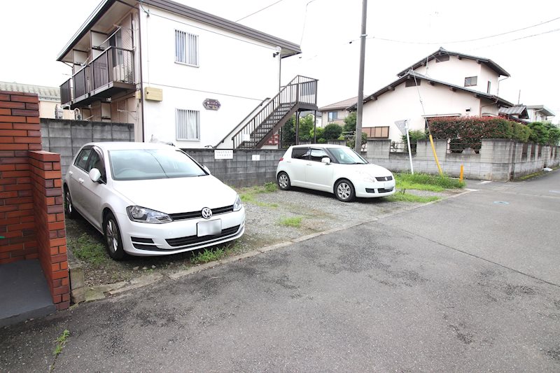 桜ハイツ 駐車場