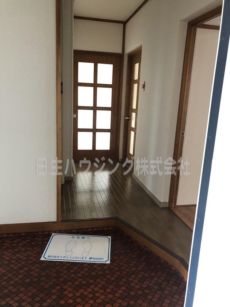 市公社若松台分譲住宅18棟 玄関