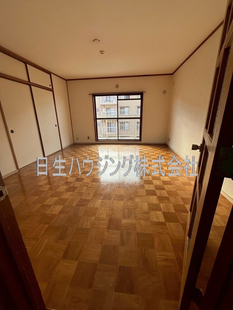 市公社若松台分譲住宅18棟 リビング