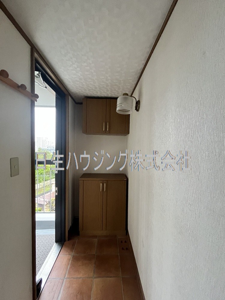 泉ヶ丘コーポラスＢ棟 玄関