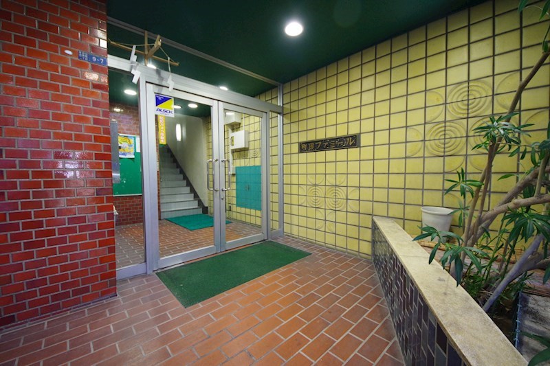 町田ファミール エントランス