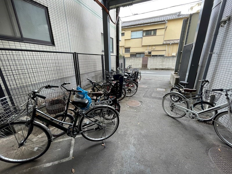 K2-COURT ASAKUSA 駐車場