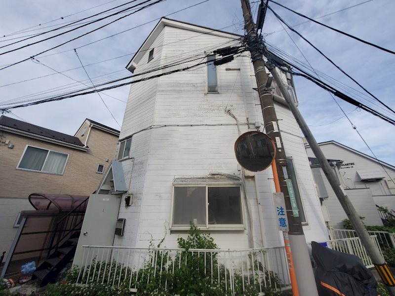 ホワイトハウス日野 外観