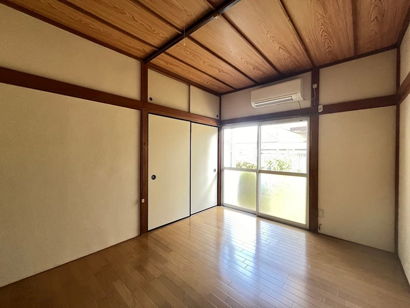 井上ハイツ ベッドルーム