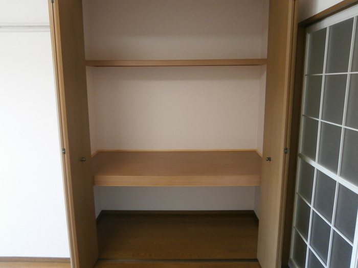 クレスト平山 収納