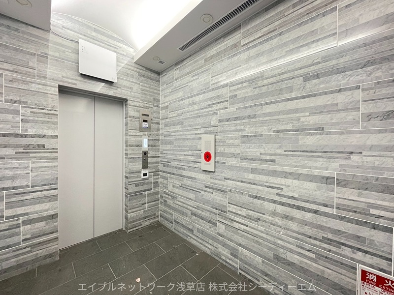島倉田町ビル ロビー