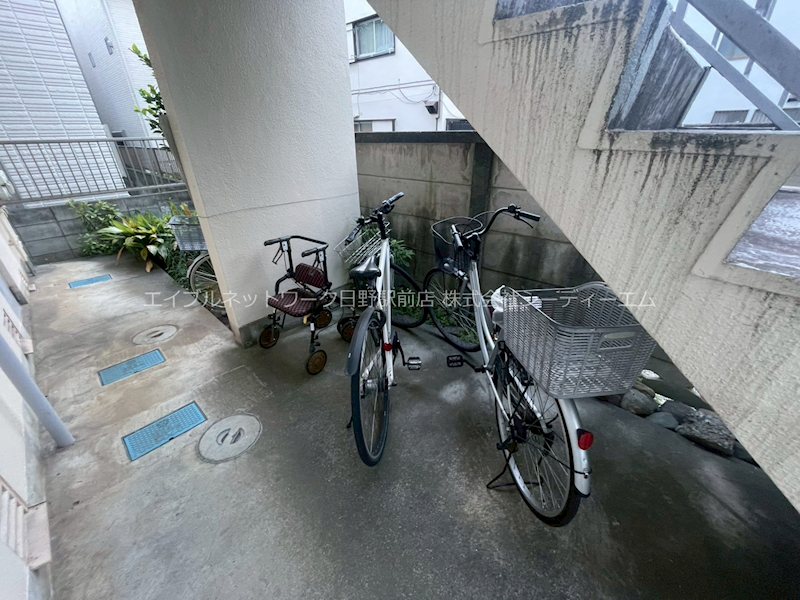 コーポ静風 駐車場