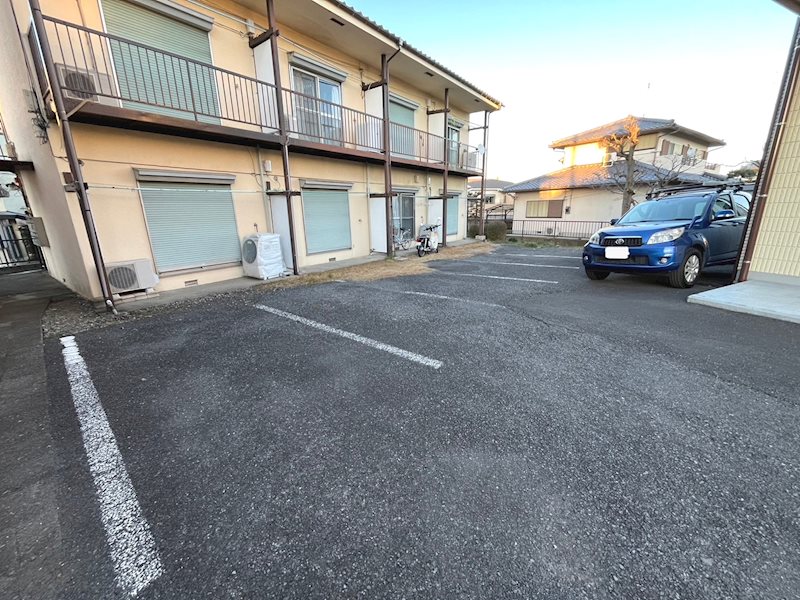第一落合荘 駐車場