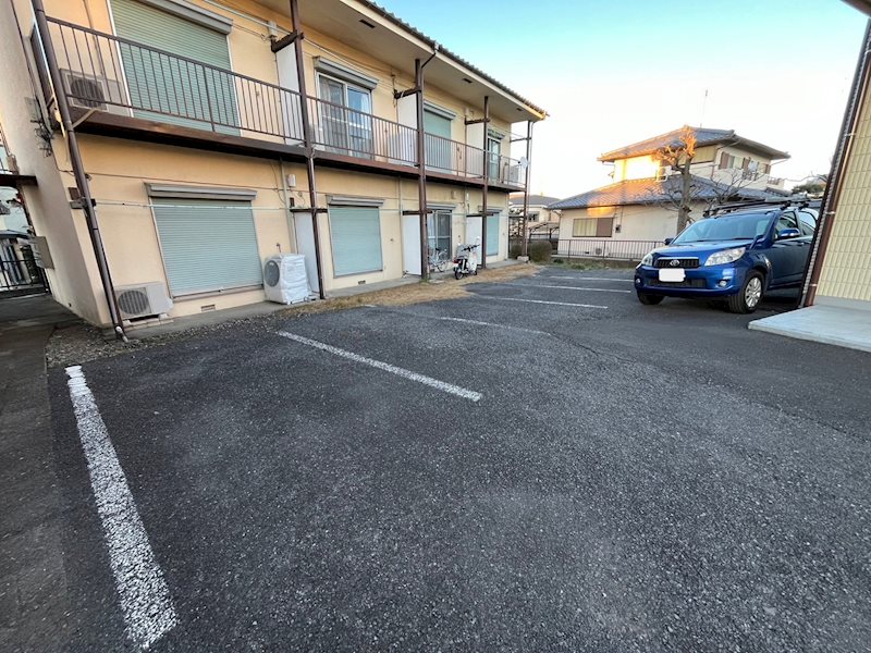 第一落合荘 駐車場