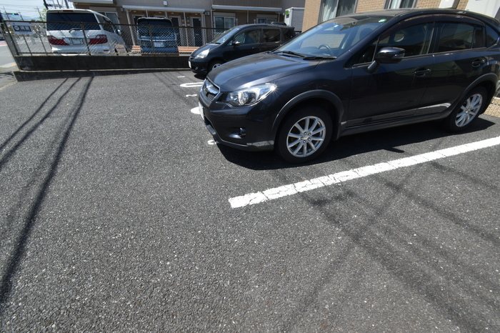 ラ・メール 駐車場