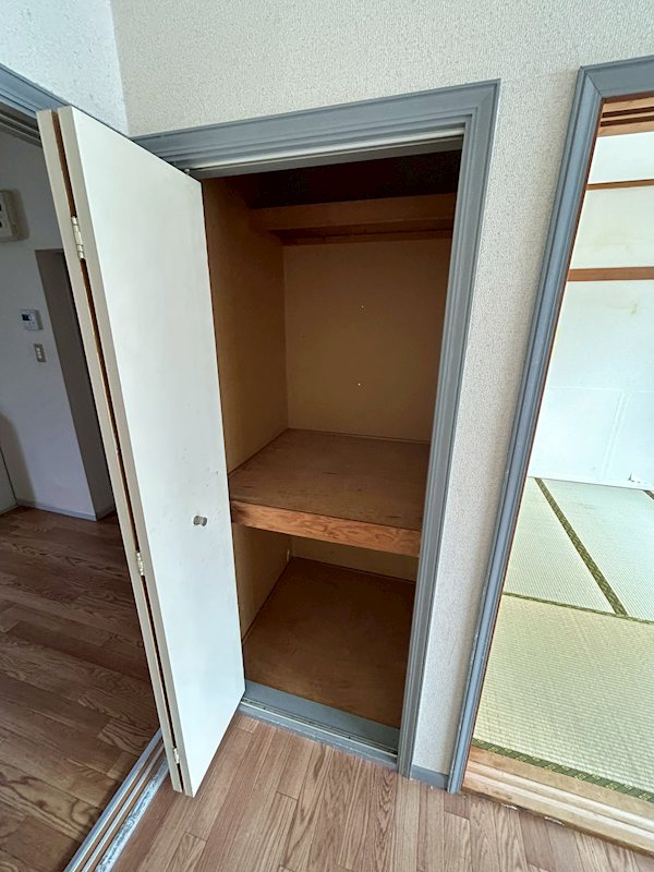フラワーハイツＢ 収納