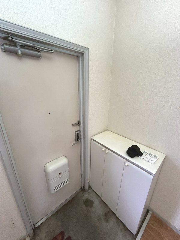 フラワーハイツＢ 玄関