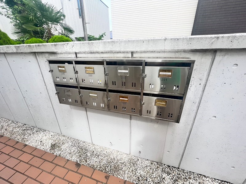 田中アパート ロビー