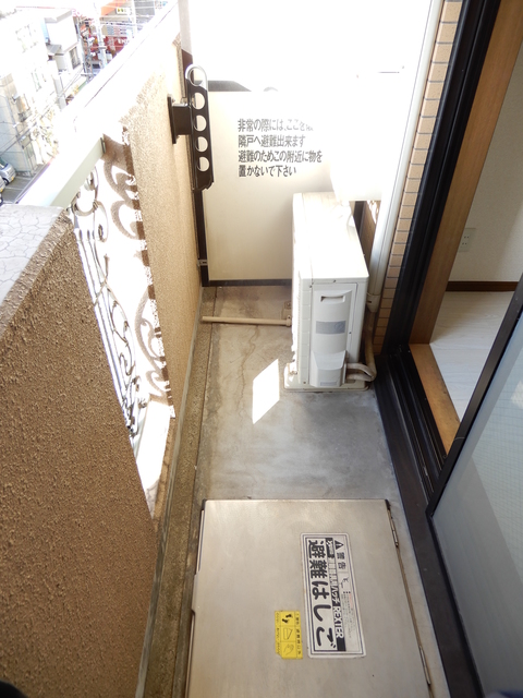 日神パレステージ御徒町第２ ベランダ
