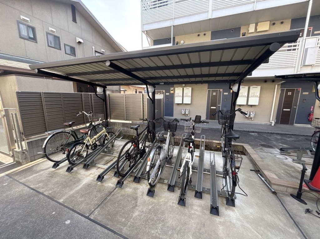 レオネクストモンスィルクレール その他