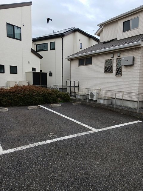 ミッキーハウス 駐車場