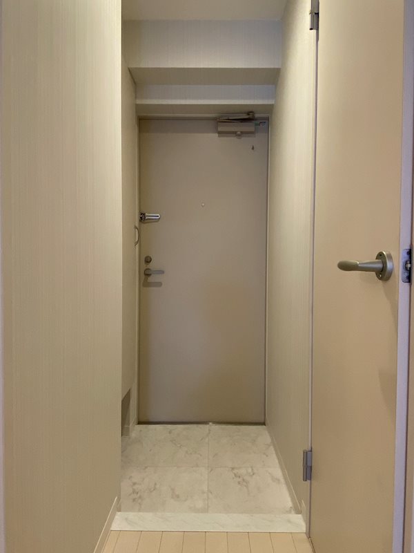 ランエージ新御徒町 玄関