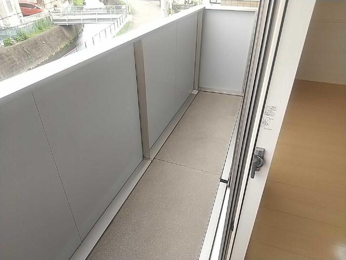 グランシャリオ万願寺 ベランダ
