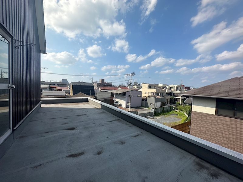 本木1丁目ガレージ付き戸建 ベランダ