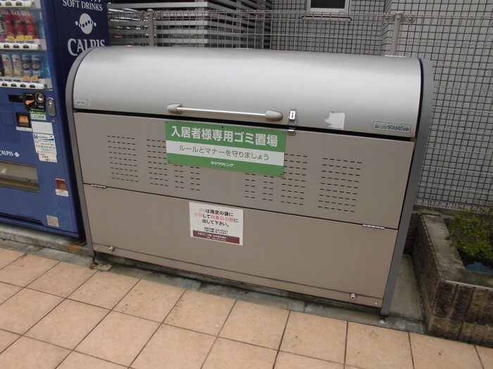 サンシェロンK ロビー