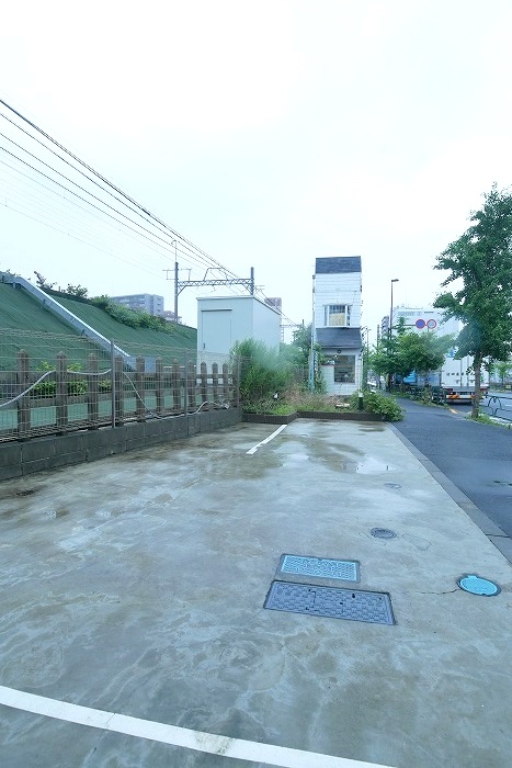 フェルクルールプレスト千住関屋 駐車場