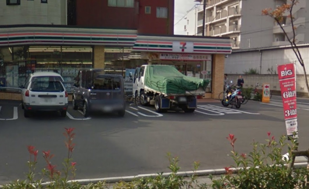 ドリームキャッスル西新井 コンビニ