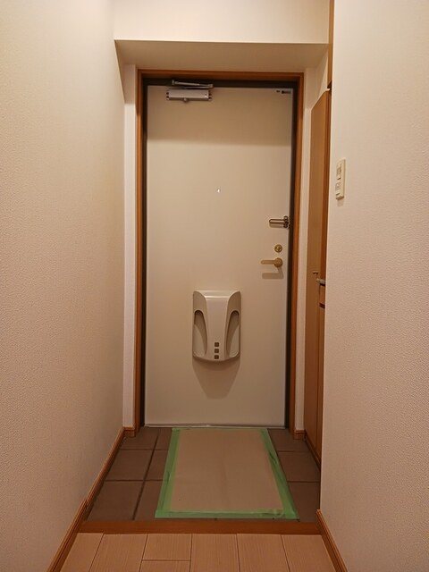 ロイヤル・レジデンス弐番館 玄関