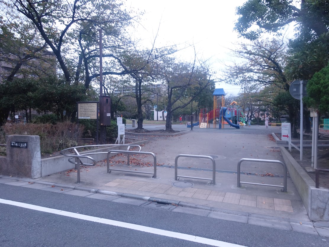 ディアレイシャス東京サウスパレス 公園