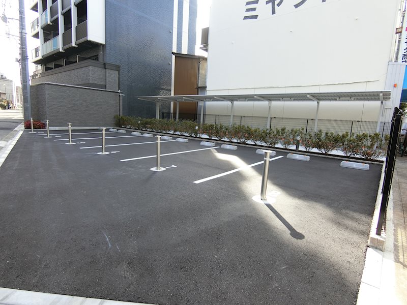 ディアレイシャス浅間町 駐車場