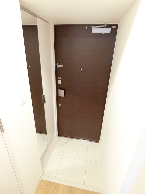 ディアレイシャス浅間町 玄関