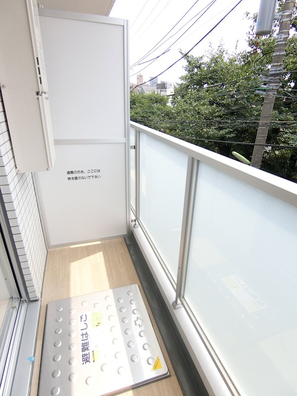 ディアレイシャス池尻大橋 ベランダ