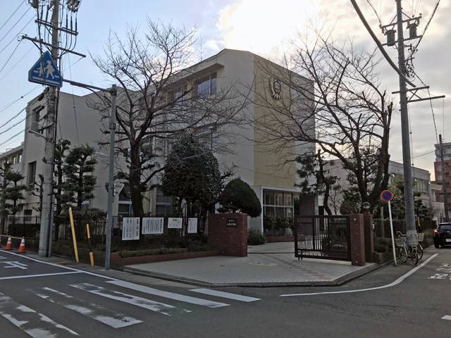 ディアレイシャス金山 小学校