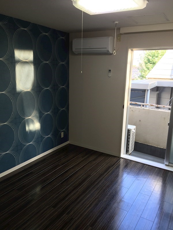 オーシャンヒルズ東山   リビング