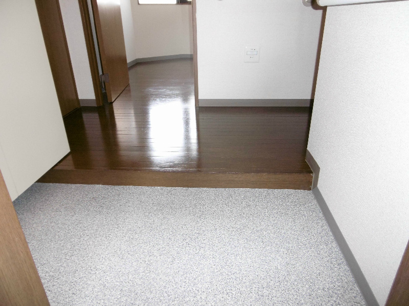 ラフィネITO 玄関