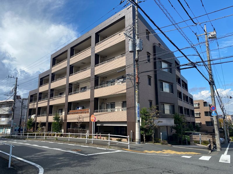 スペリオールパレス   405号室 外観