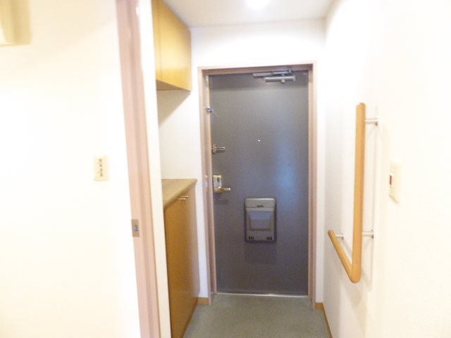 ペルシャモン上水 玄関