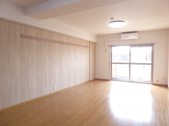 ペルシャモン上水 リビング