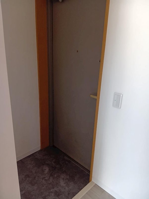 エミネンスアビス 玄関