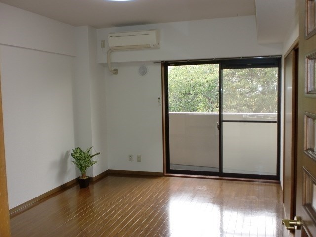 シャトレープランドール リビング