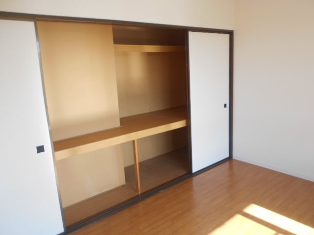 ジュネス・サトー その他3