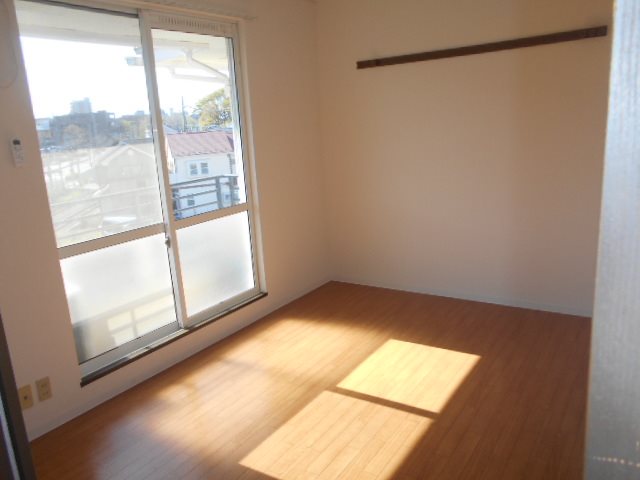 ジュネス・サトー ベッドルーム