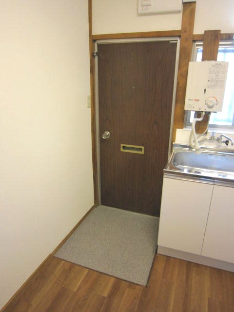 日枝荘 玄関
