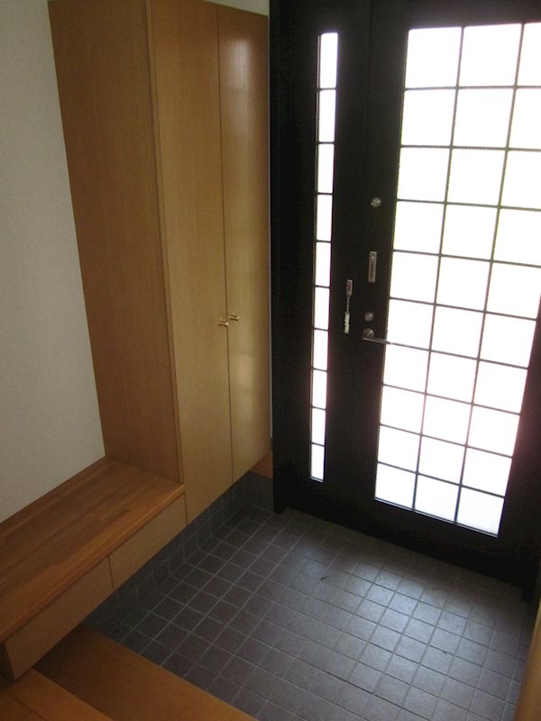 ラヴィル・ヒロ 玄関